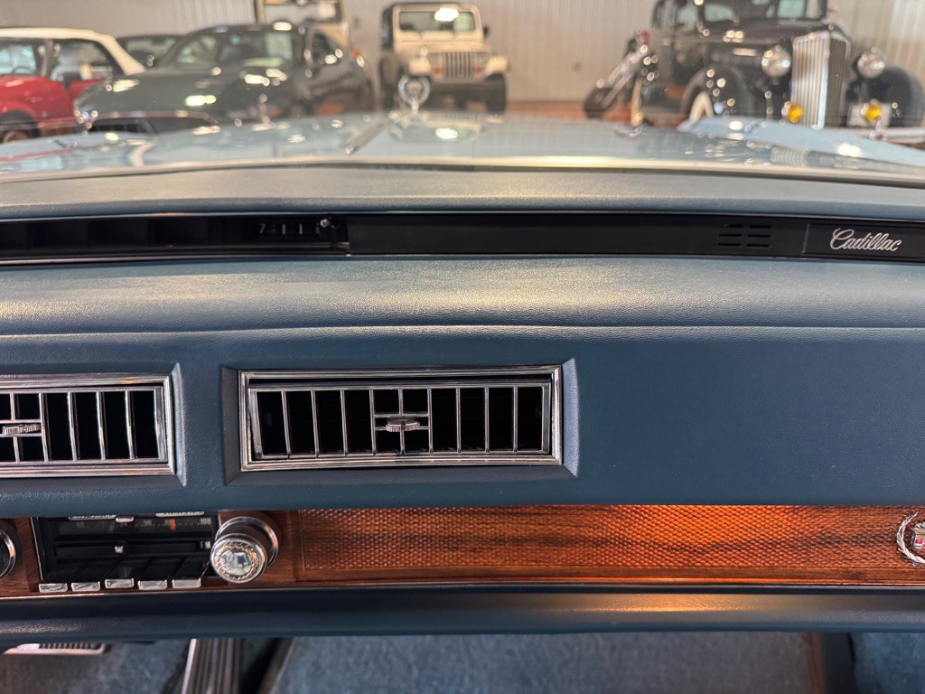 1977 Cadillac Eldorado Image 34