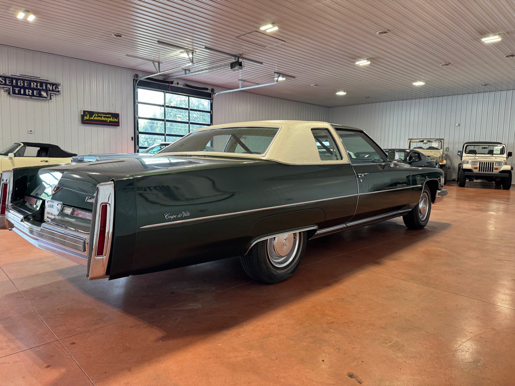 1975 Cadillac DeVille Image 8