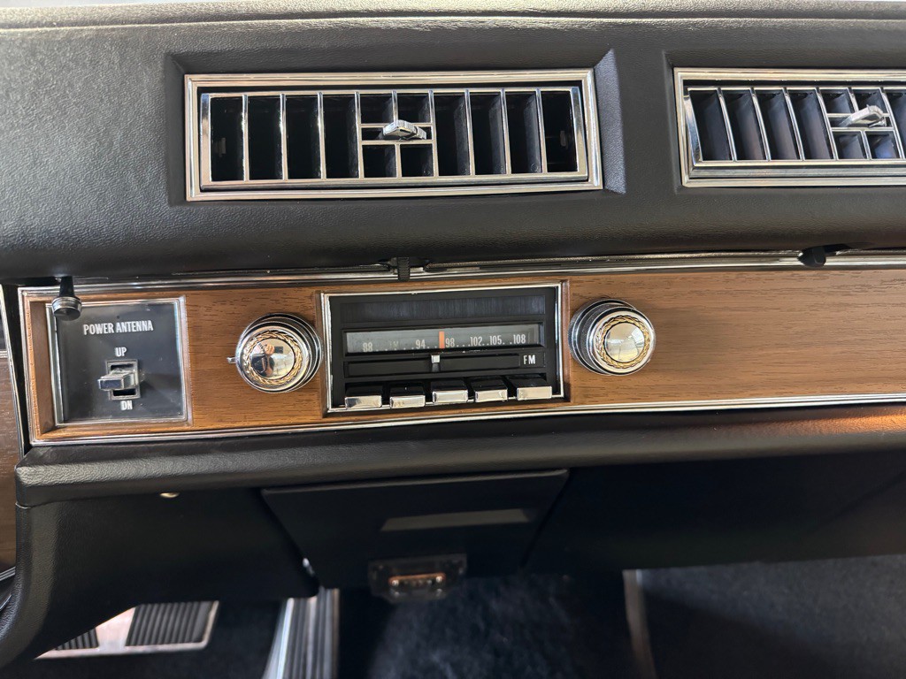 1975 Cadillac DeVille Image 26