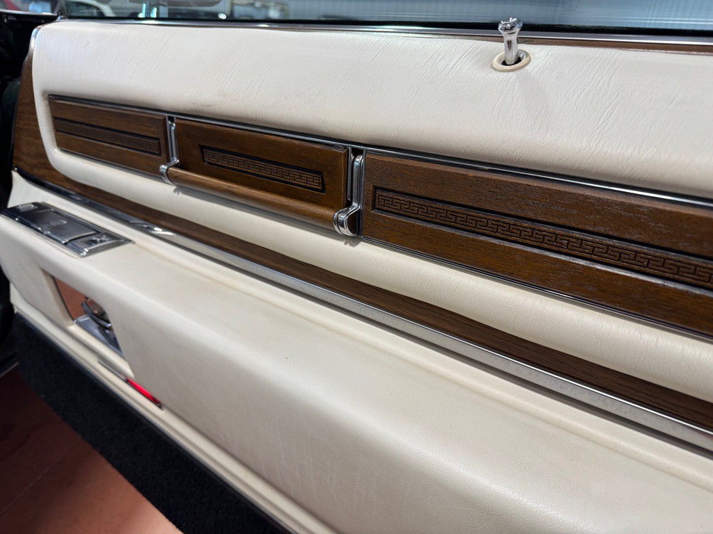 1975 Cadillac DeVille Image 34