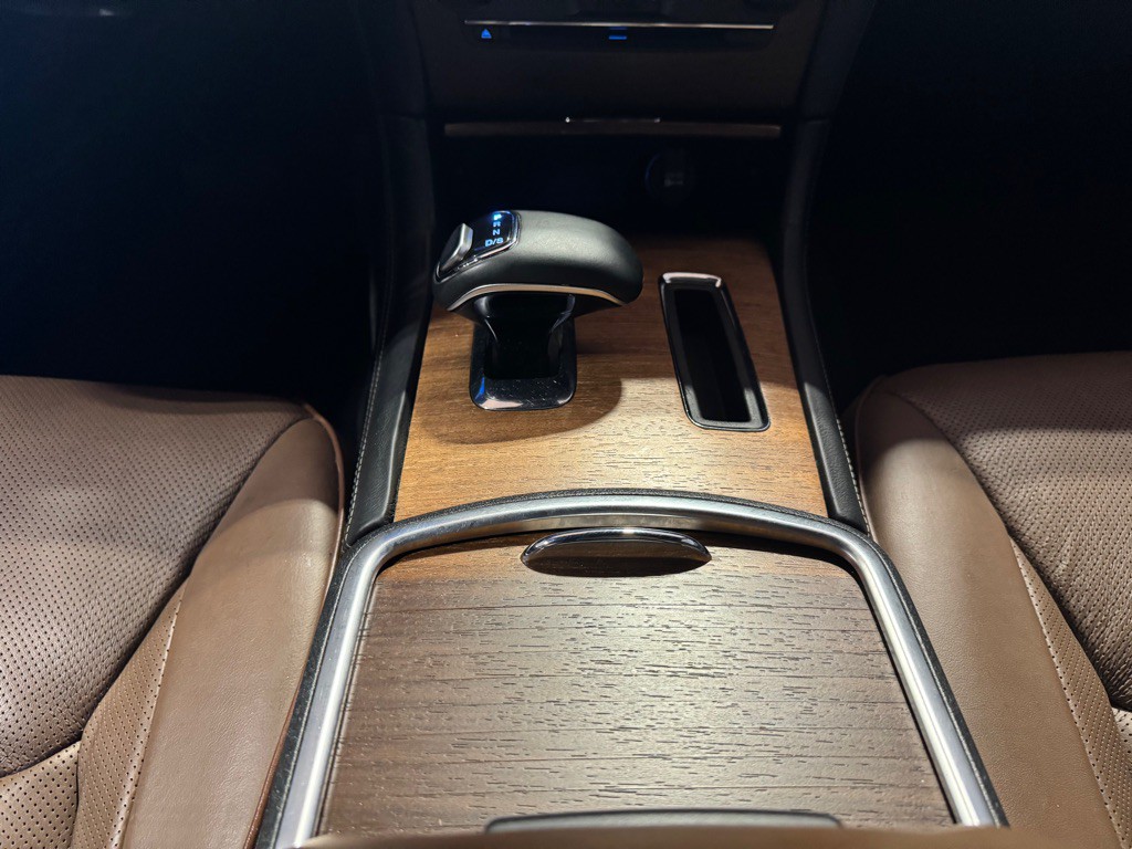 2014 Chrysler 300 Image 35