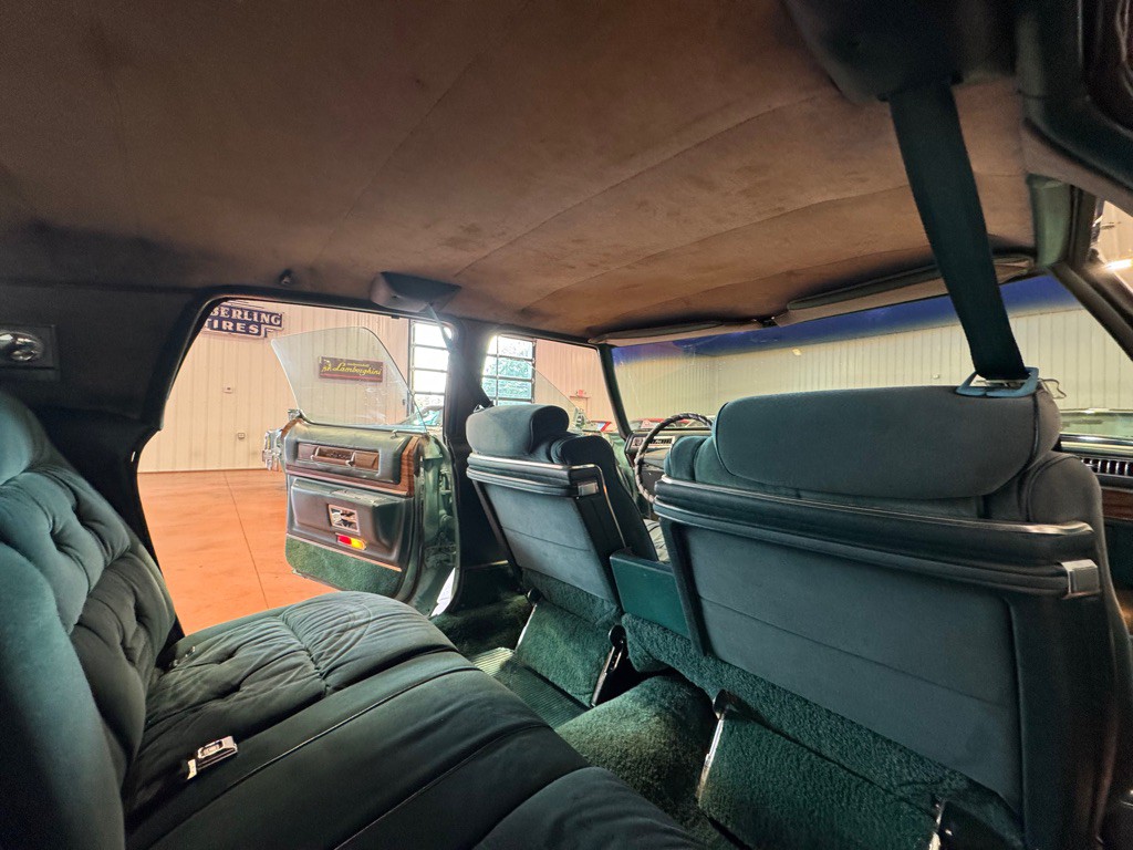 1976 Cadillac Fleetwood Image 28