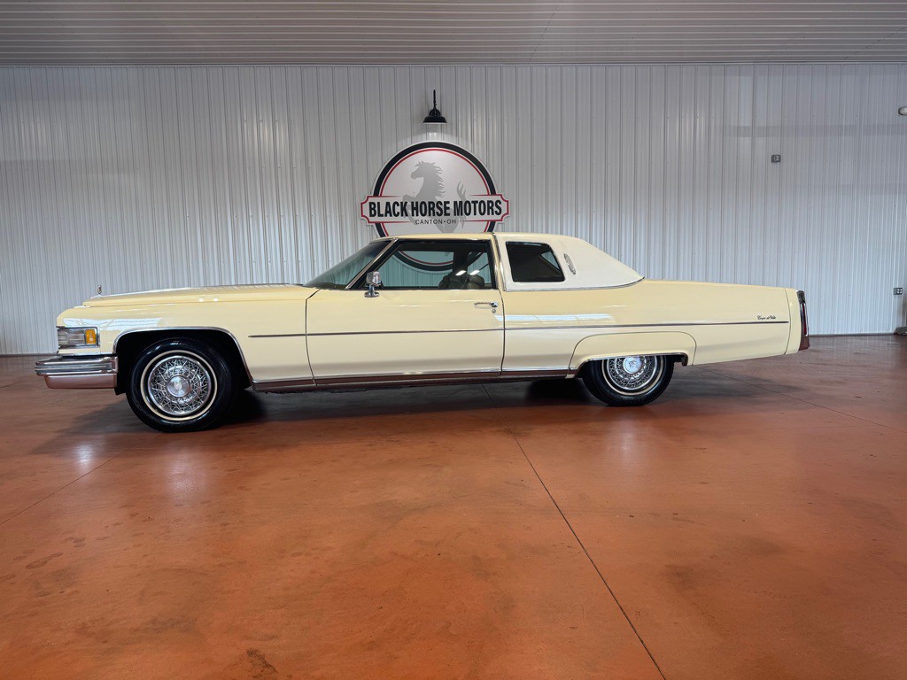 1976 Cadillac DeVille Image 2