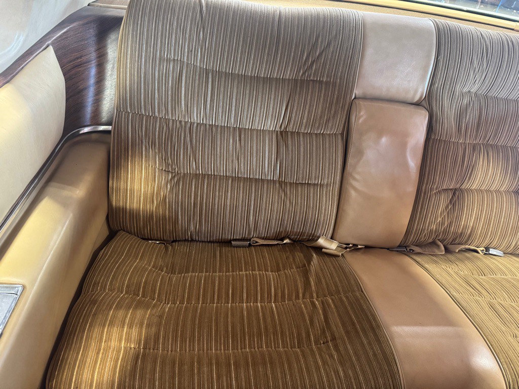 1976 Cadillac DeVille Image 24