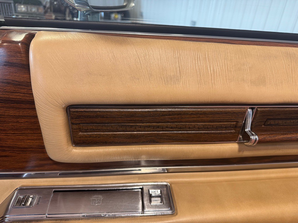 1976 Cadillac DeVille Image 31