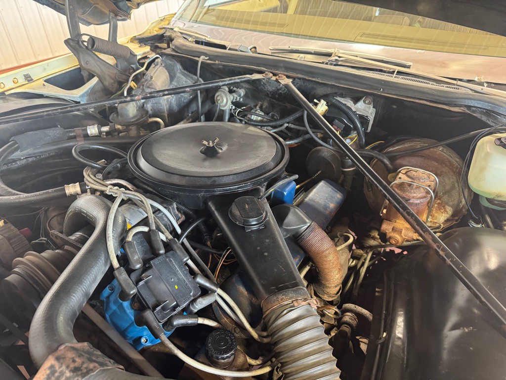 1976 Cadillac DeVille Image 35