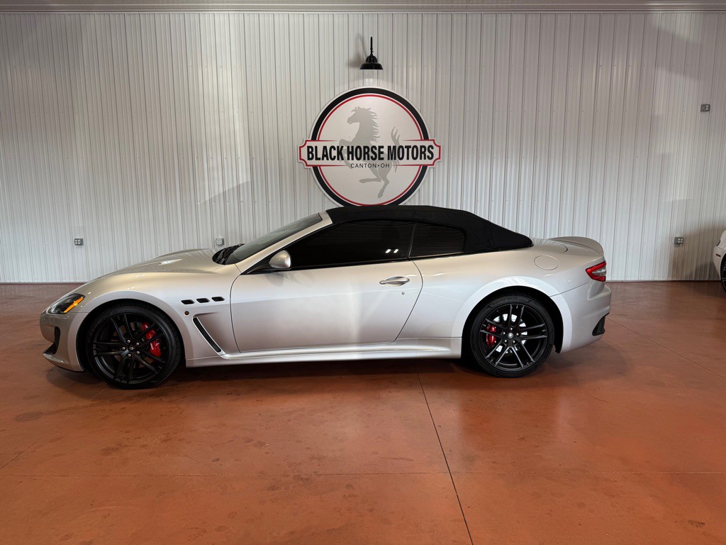 2016 Maserati GranTurismo Image 2