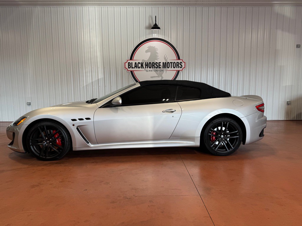 2016 Maserati GranTurismo Image 3