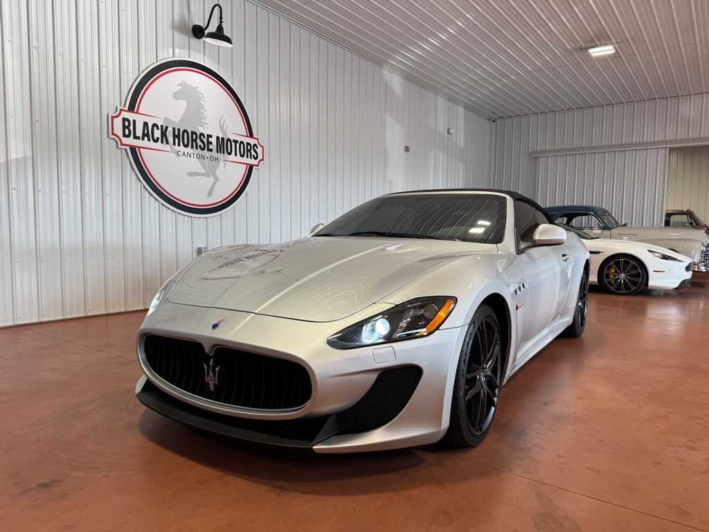 2016 Maserati GranTurismo Image 5
