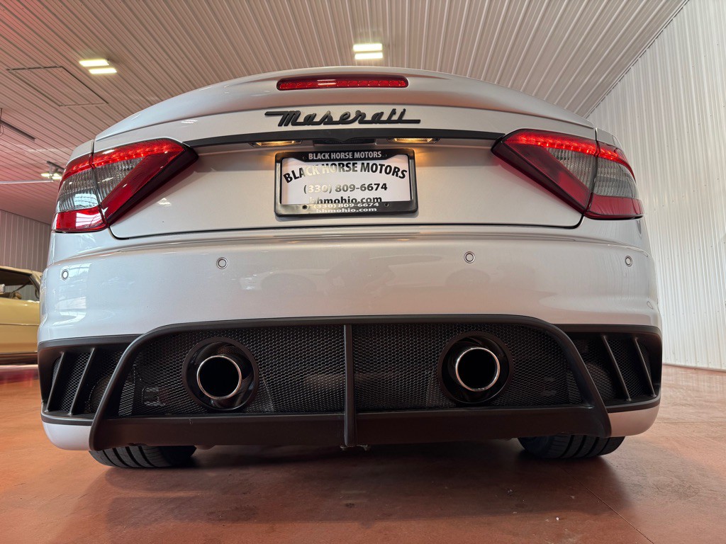 2016 Maserati GranTurismo Image 11