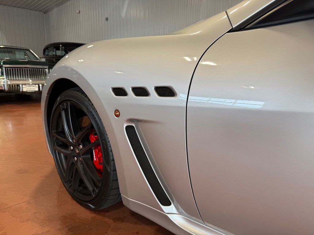 2016 Maserati GranTurismo Image 14