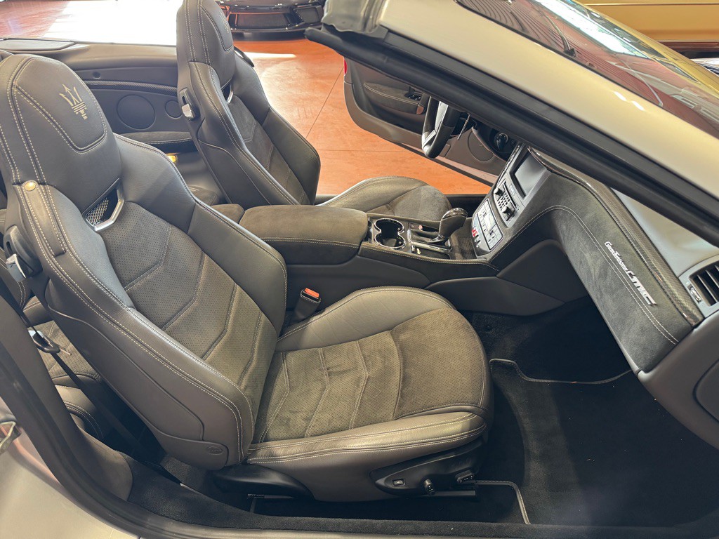 2016 Maserati GranTurismo Image 25