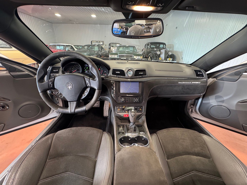 2016 Maserati GranTurismo Image 30