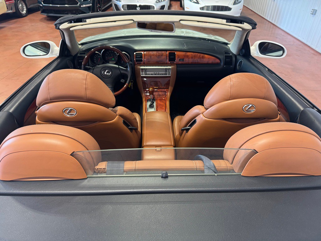 2003 Lexus SC Image 11