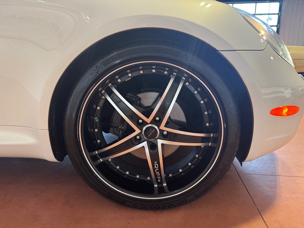 2003 Lexus SC Image 16