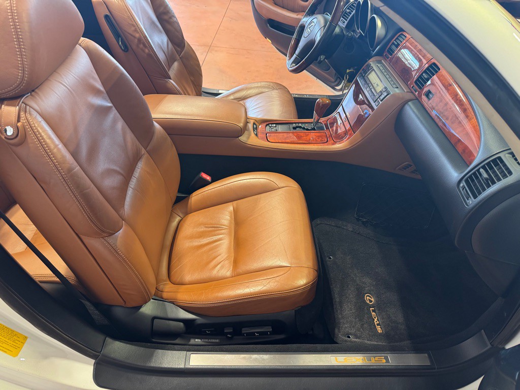 2003 Lexus SC Image 23