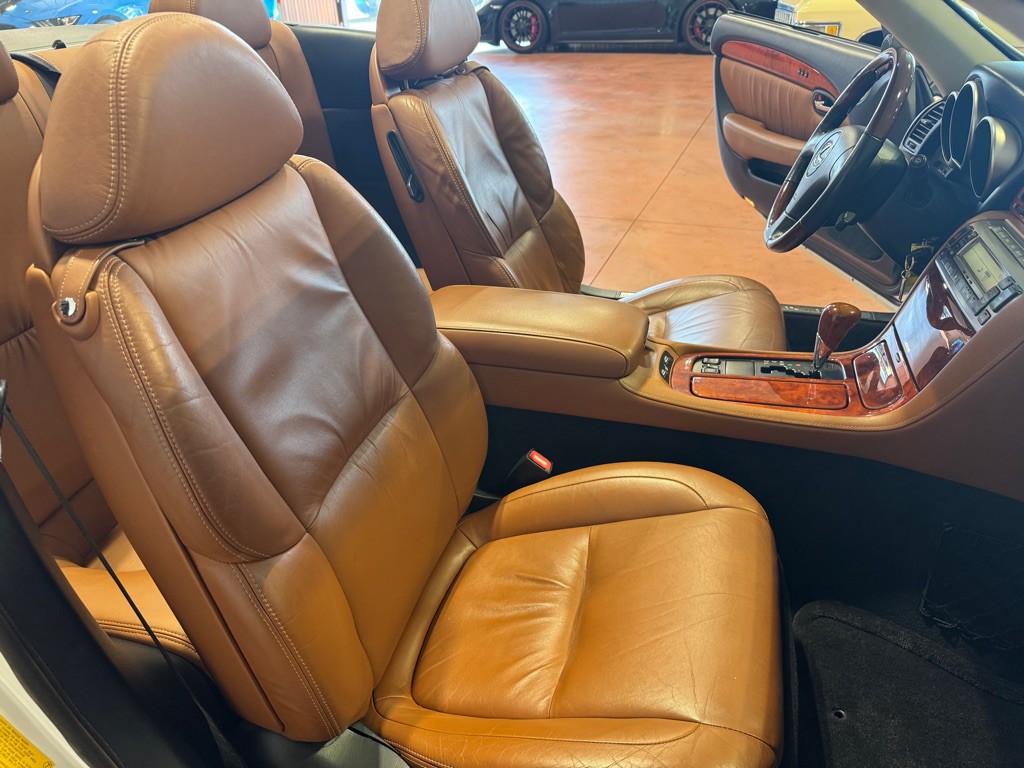 2003 Lexus SC Image 24