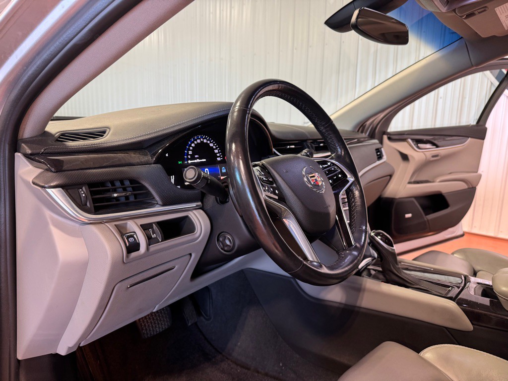 2014 Cadillac XTS Image 17