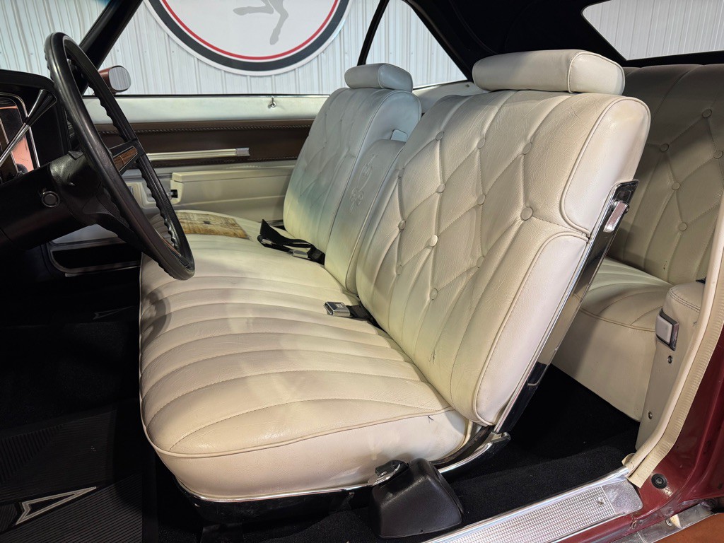 1973 Pontiac Grandville Image 17