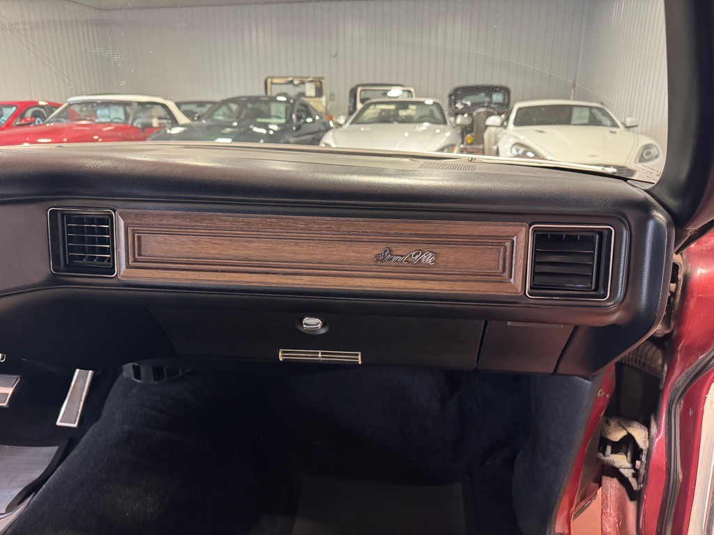 1973 Pontiac Grandville Image 31