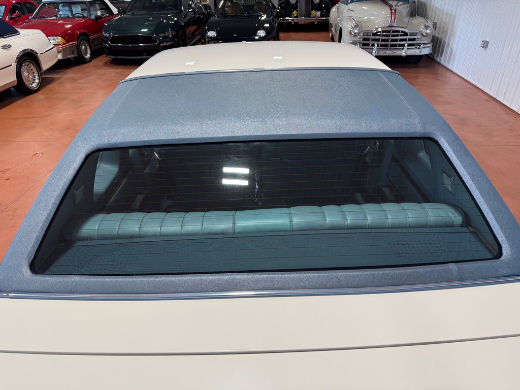 1977 Cadillac DeVille Image 14