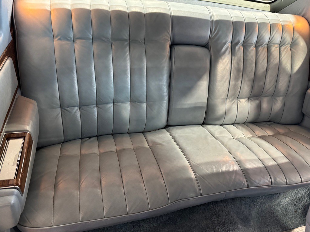 1977 Cadillac DeVille Image 24
