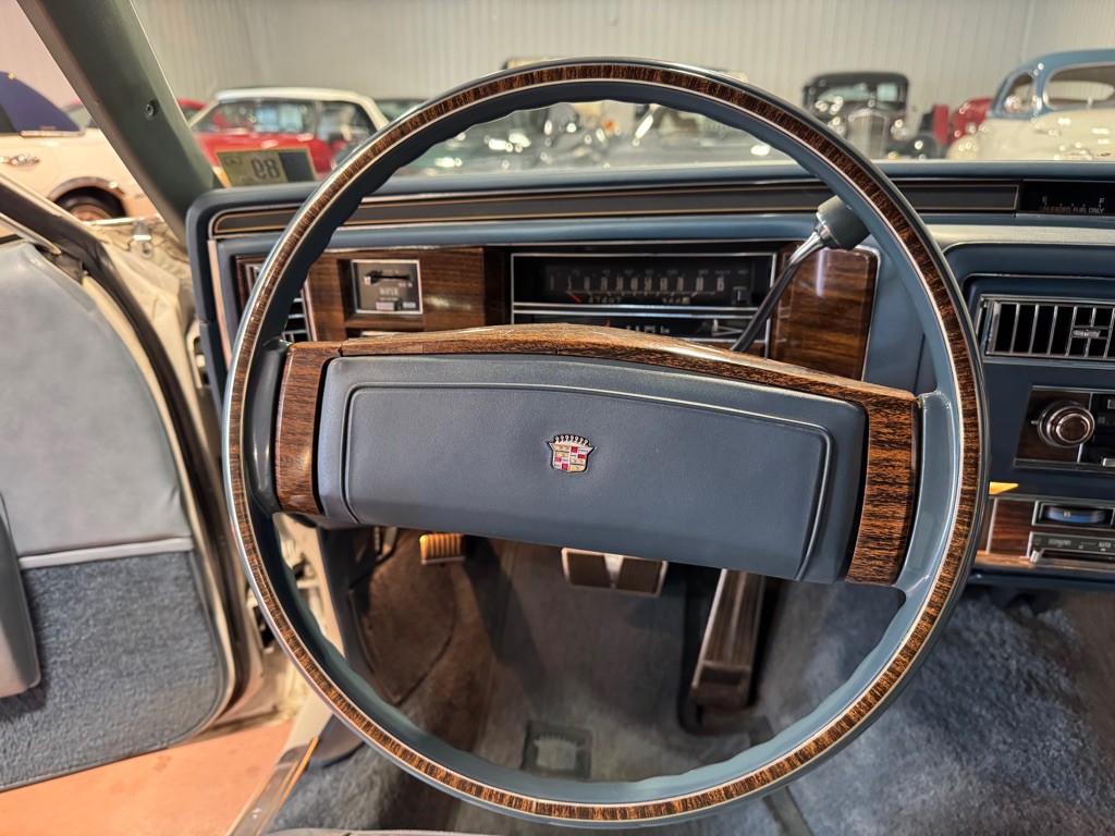 1977 Cadillac DeVille Image 26