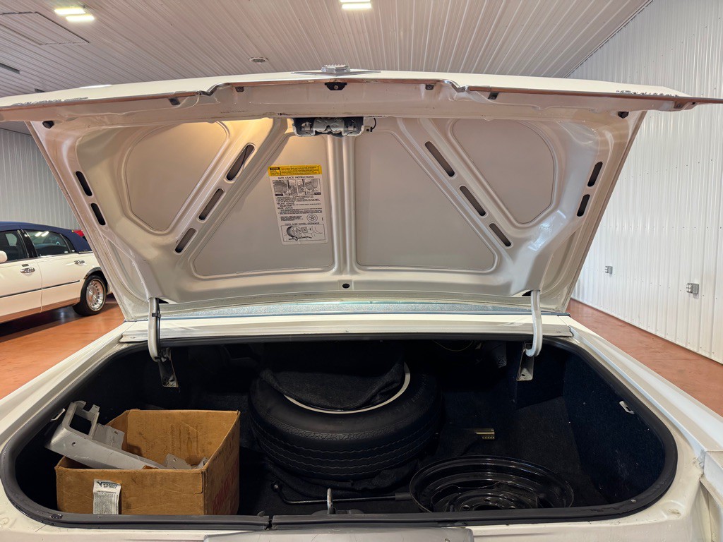 1977 Cadillac DeVille Image 33