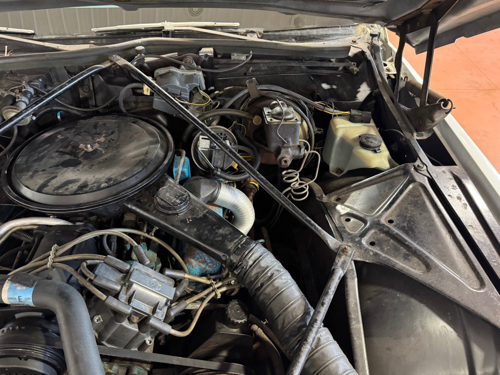 1977 Cadillac DeVille Image 36
