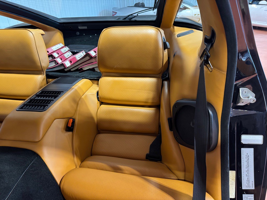 1986 Porsche 928 Image 21
