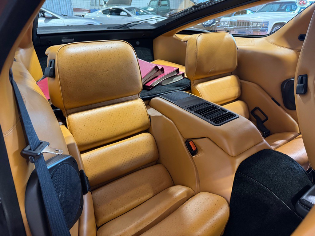 1986 Porsche 928 Image 26