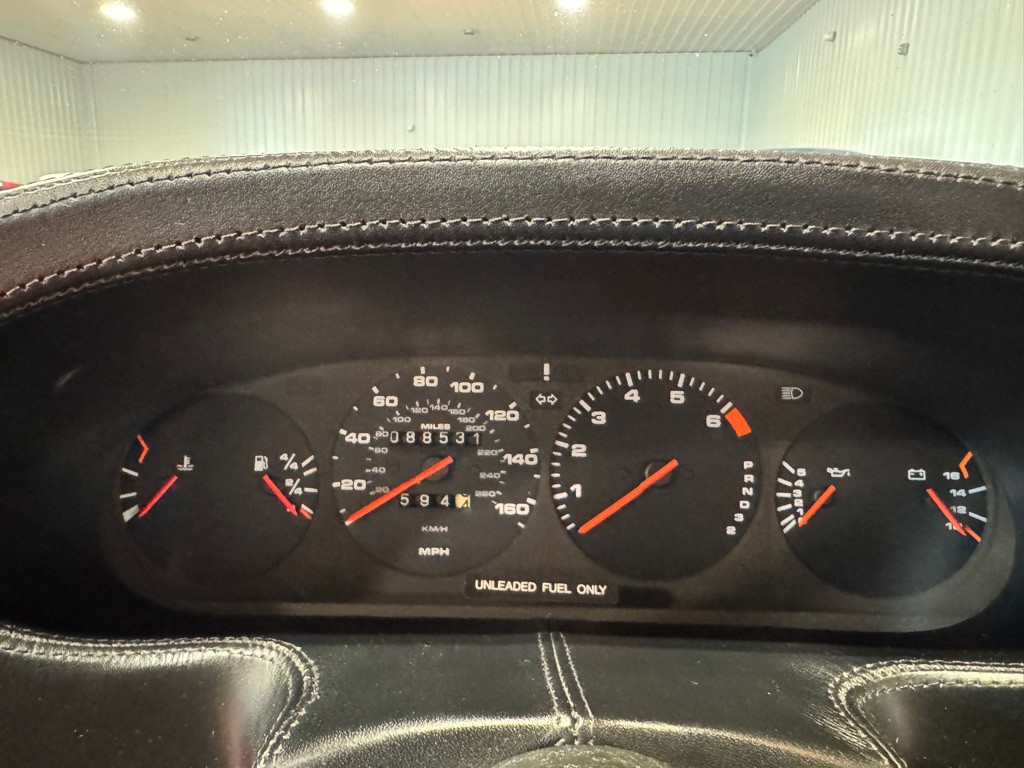 1986 Porsche 928 Image 32