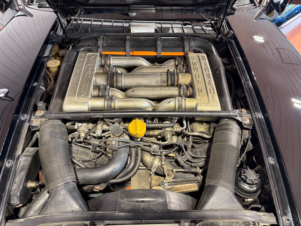 1986 Porsche 928 Image 39