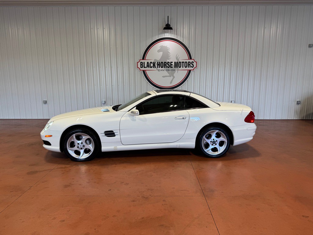 2005 Mercedes-Benz SL-Class Image 2
