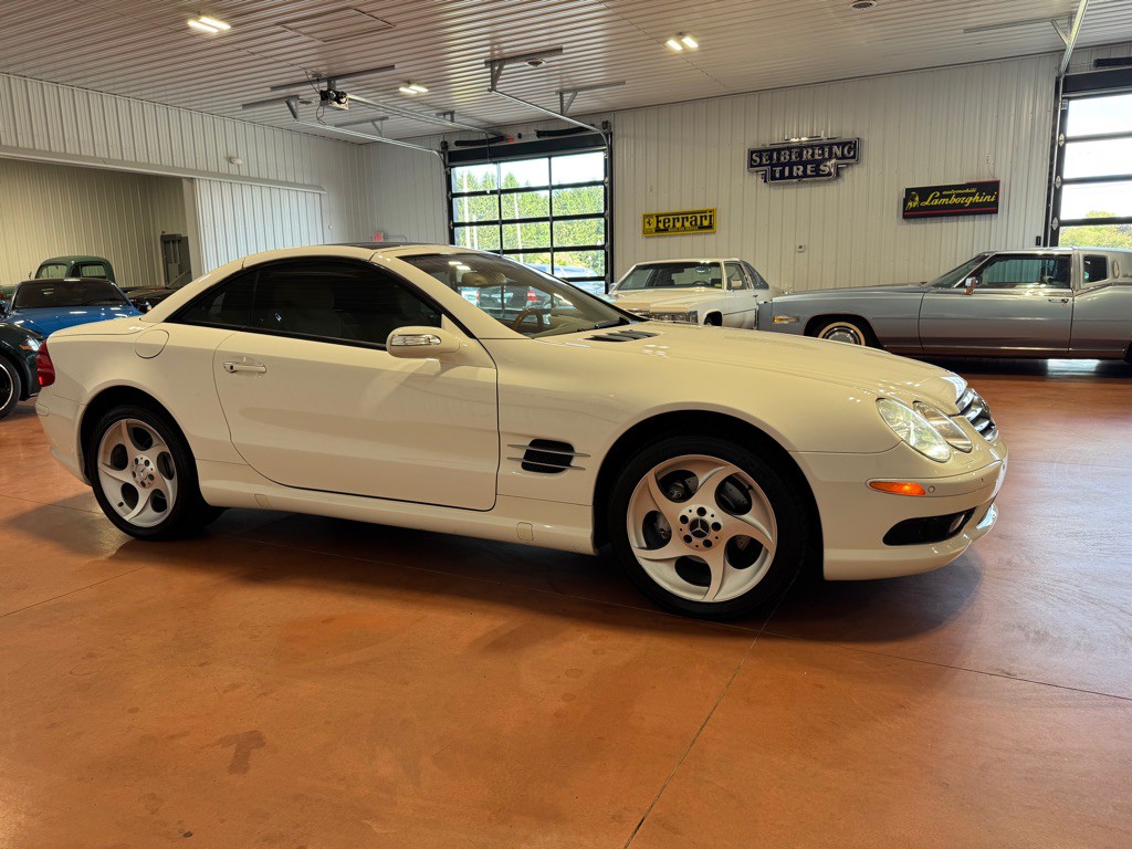 2005 Mercedes-Benz SL-Class Image 9