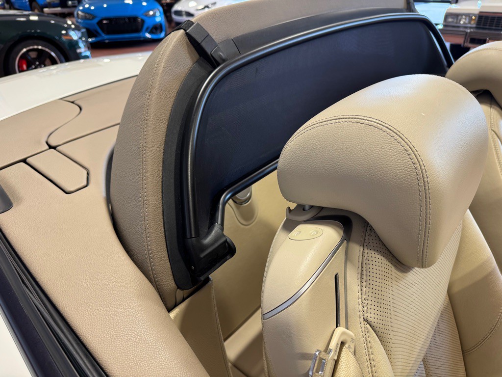 2005 Mercedes-Benz SL-Class Image 26