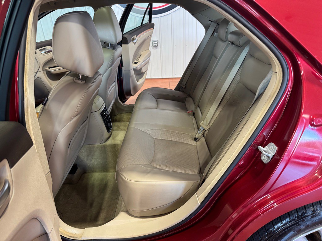 2012 Chrysler 300 Image 20