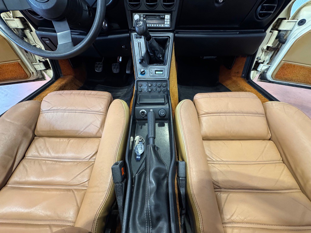 1987 Alfa Romeo Spider Image 24