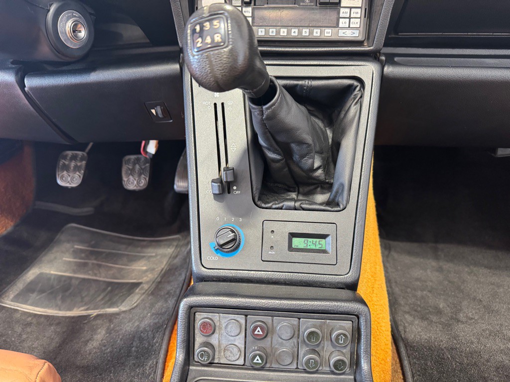 1987 Alfa Romeo Spider Image 28