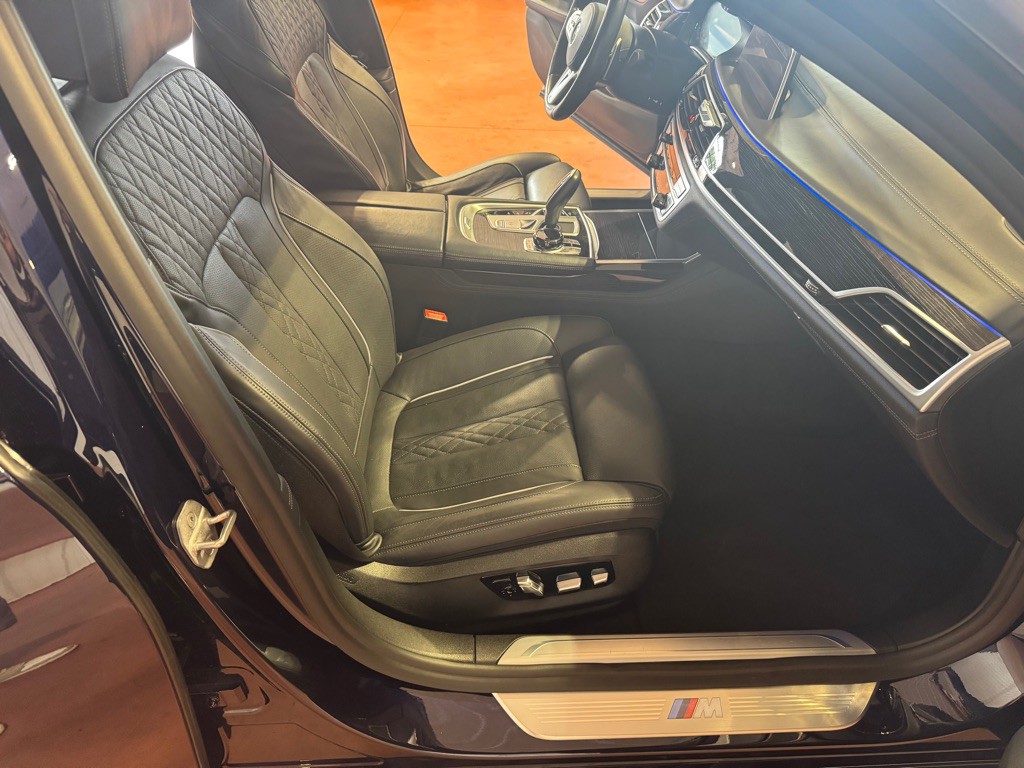 2021 BMW 7 Series Image 24
