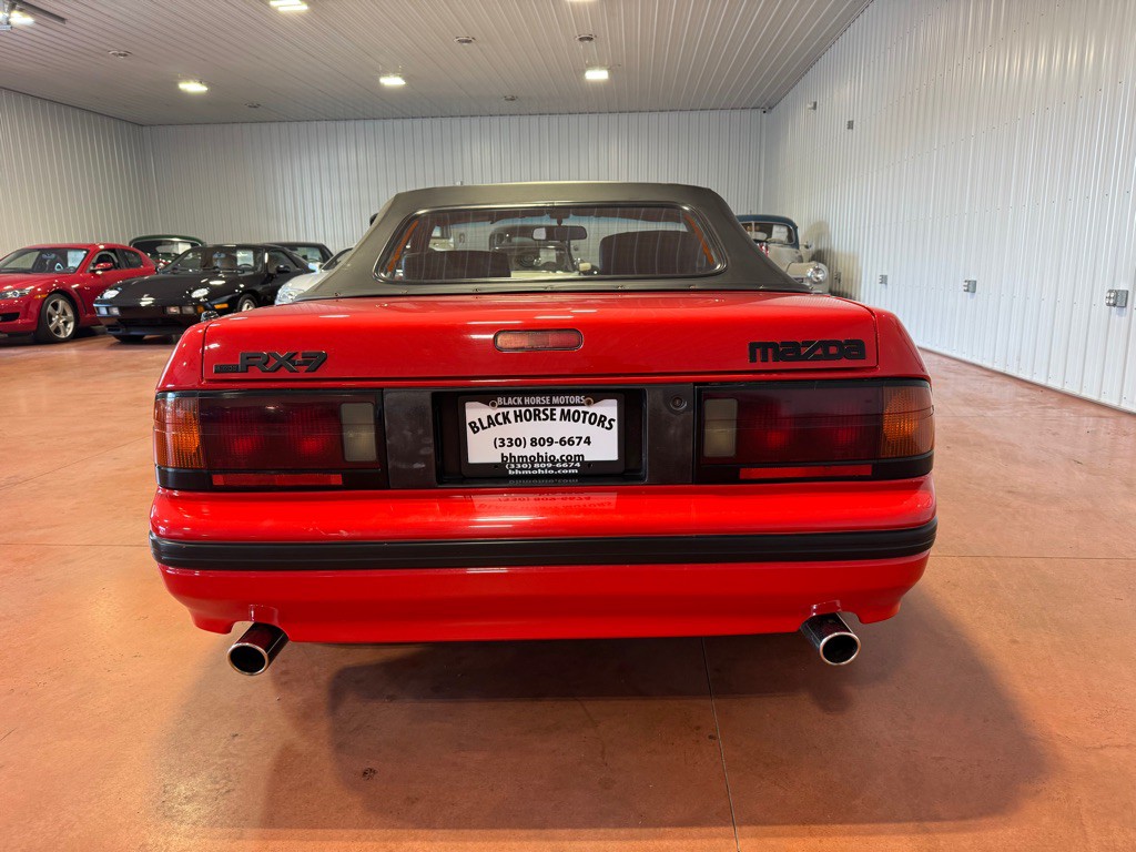 1988 Mazda RX-7 Image 11