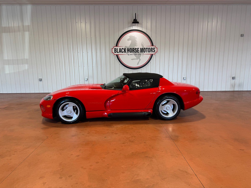 1994 Dodge Viper Image 2