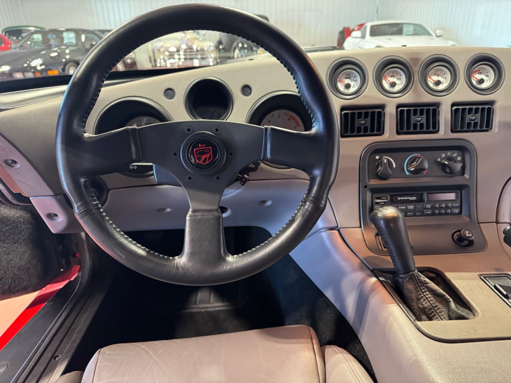 1994 Dodge Viper Image 34