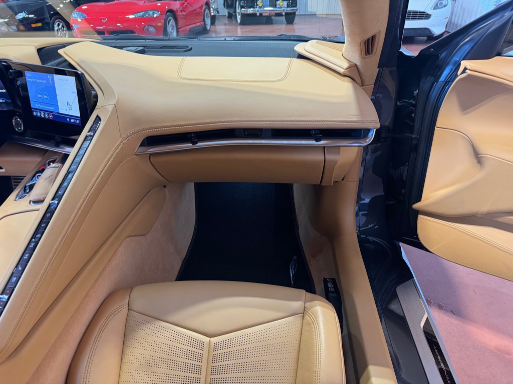 2020 Chevrolet Corvette Image 25