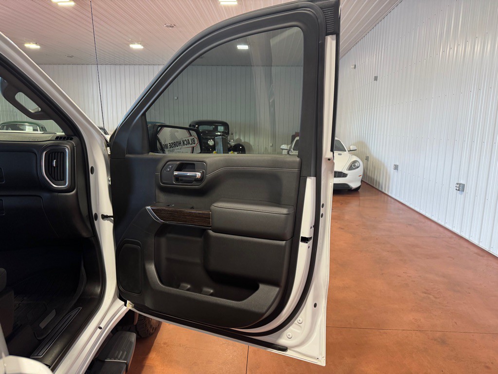 2021 GMC Sierra Image 24