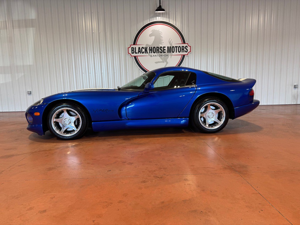 1997 Dodge Viper Image 2
