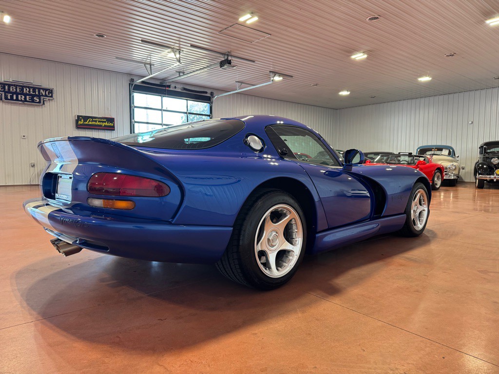 1997 Dodge Viper Image 8
