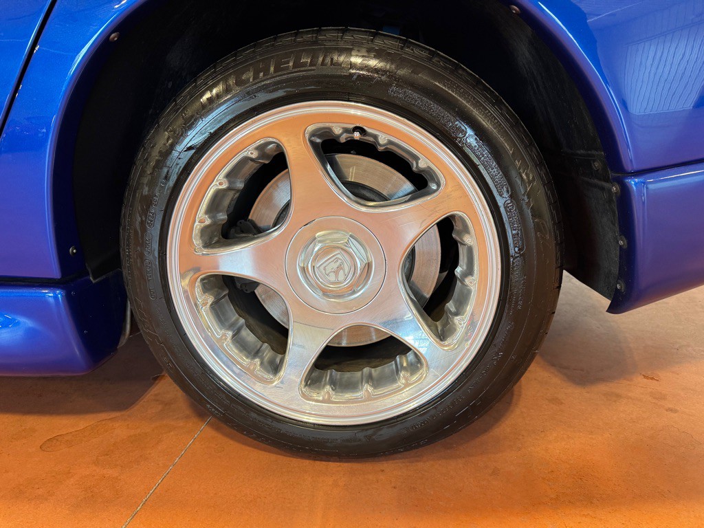 1997 Dodge Viper Image 13