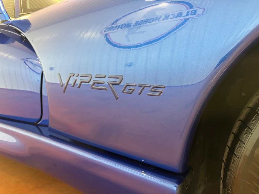 1997 Dodge Viper Image 16