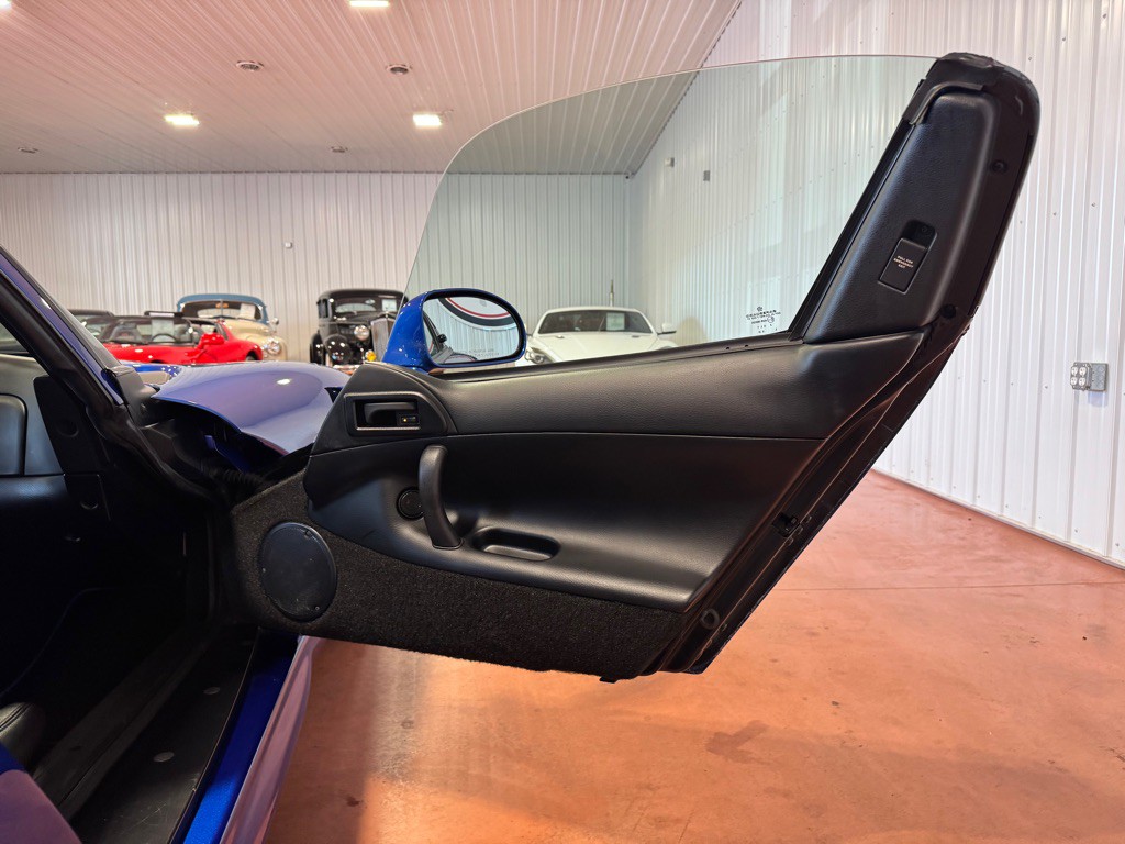 1997 Dodge Viper Image 26